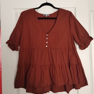 Piper &Scoot Women's Rust V-Neck Buttoned Top